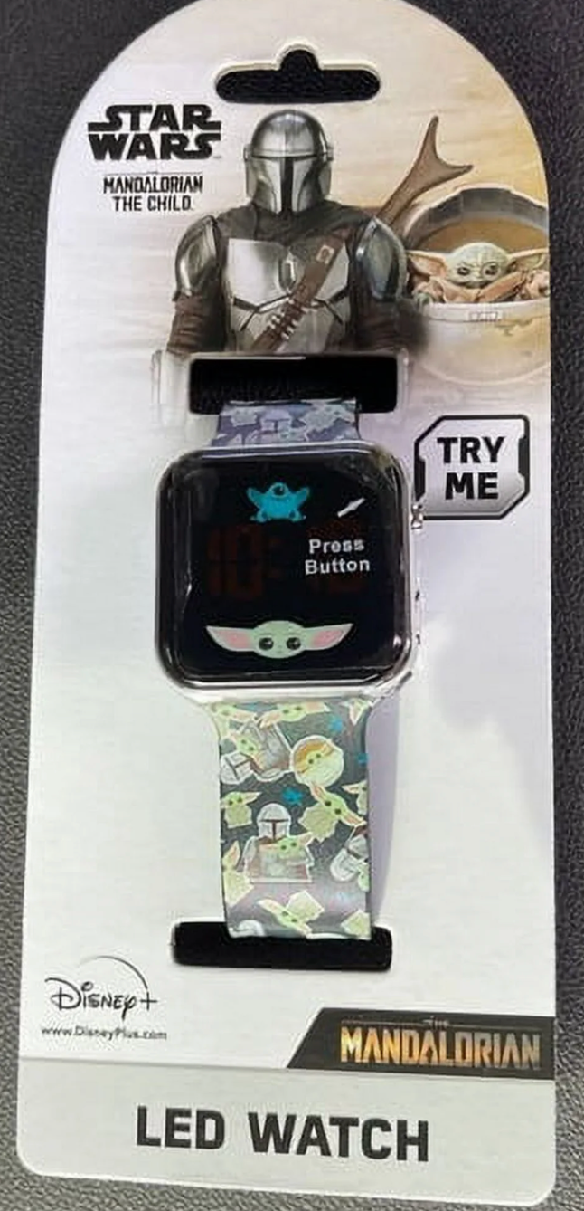 Disney by Lucasfilm Unisex 30mm Plastic Strap LED Wristwatch, Green & Black