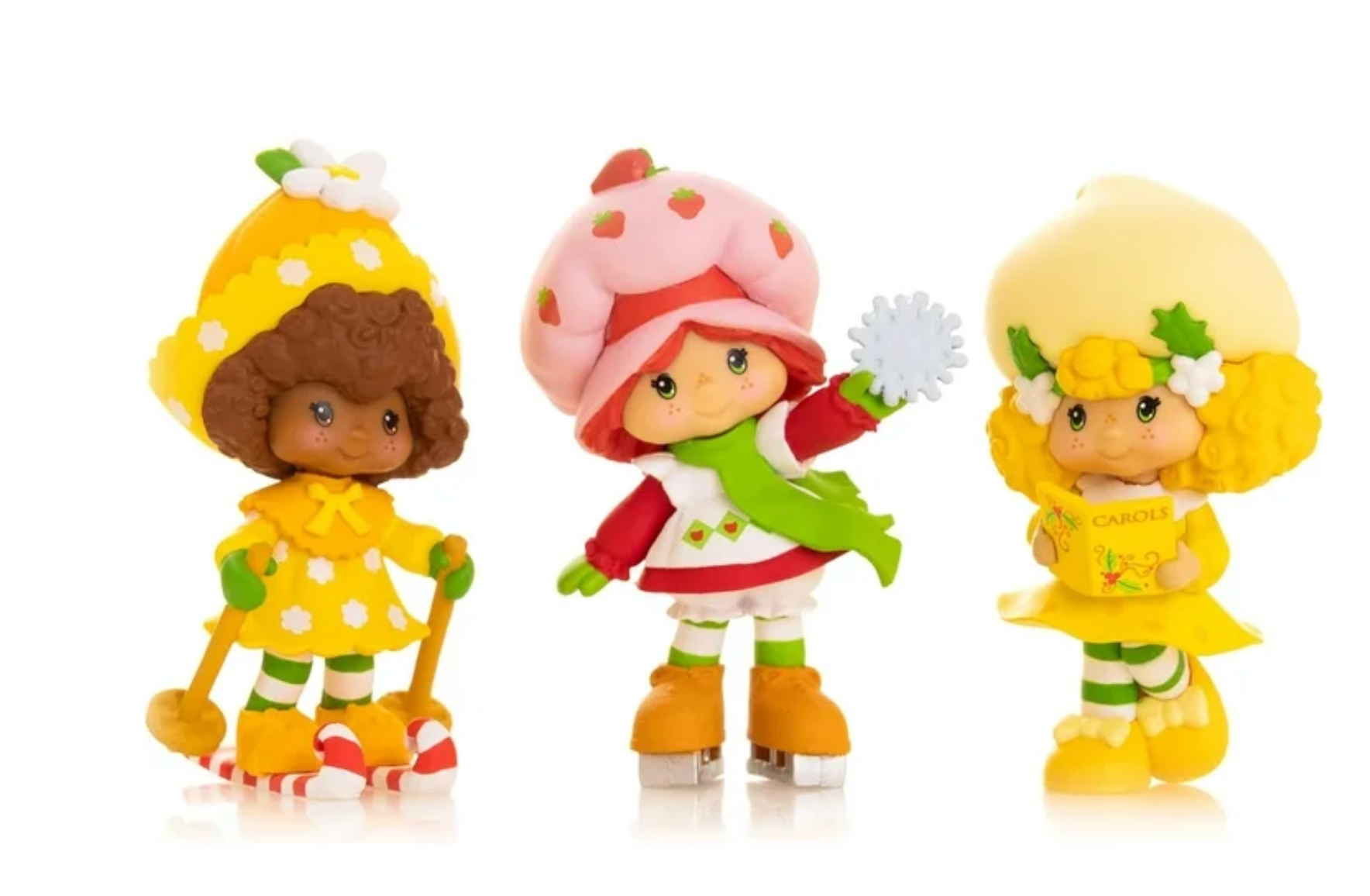 Strawberry Shortcake Winter Scented Cheebee Figure, 2.5-Inch Collectible
