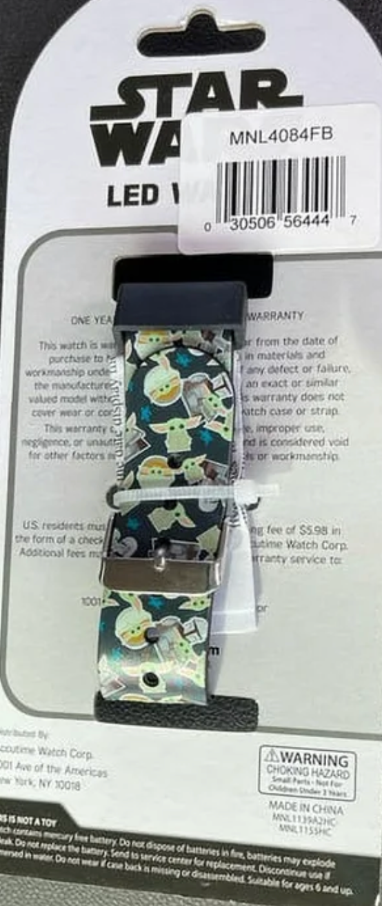 Disney by Lucasfilm Unisex 30mm Plastic Strap LED Wristwatch, Green & Black